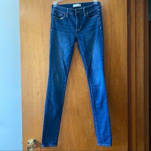 A&F low rise super skinny jeans